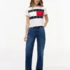 T-shirt Tommy Jeans con grande logo bandiera T-shirt Tommy Jeans con grande logo bandiera