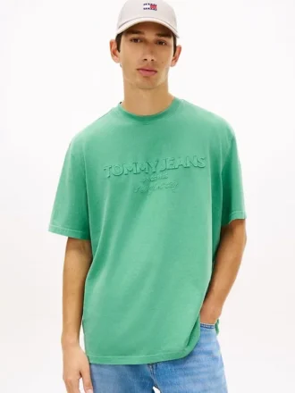 T-shirt Tommy Jeans con logo effetto consumato T-shirt Tommy Jeans con logo effetto consumato