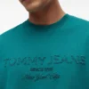 T-shirt Tommy Jeans con logo effetto consumato T-shirt Tommy Jeans con logo effetto consumato