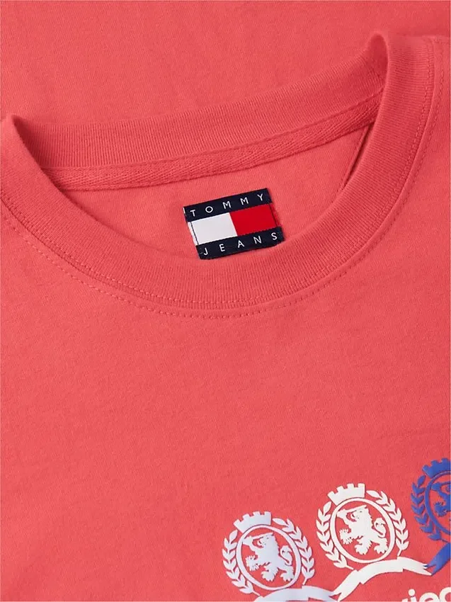 T-shirt Tommy Jeans con logo Multi-Crest T-shirt Tommy Jeans con logo Multi-Crest
