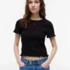 T-shirt Tommy Jeans slim fit con arricciature T-shirt Tommy Jeans slim fit con arricciature